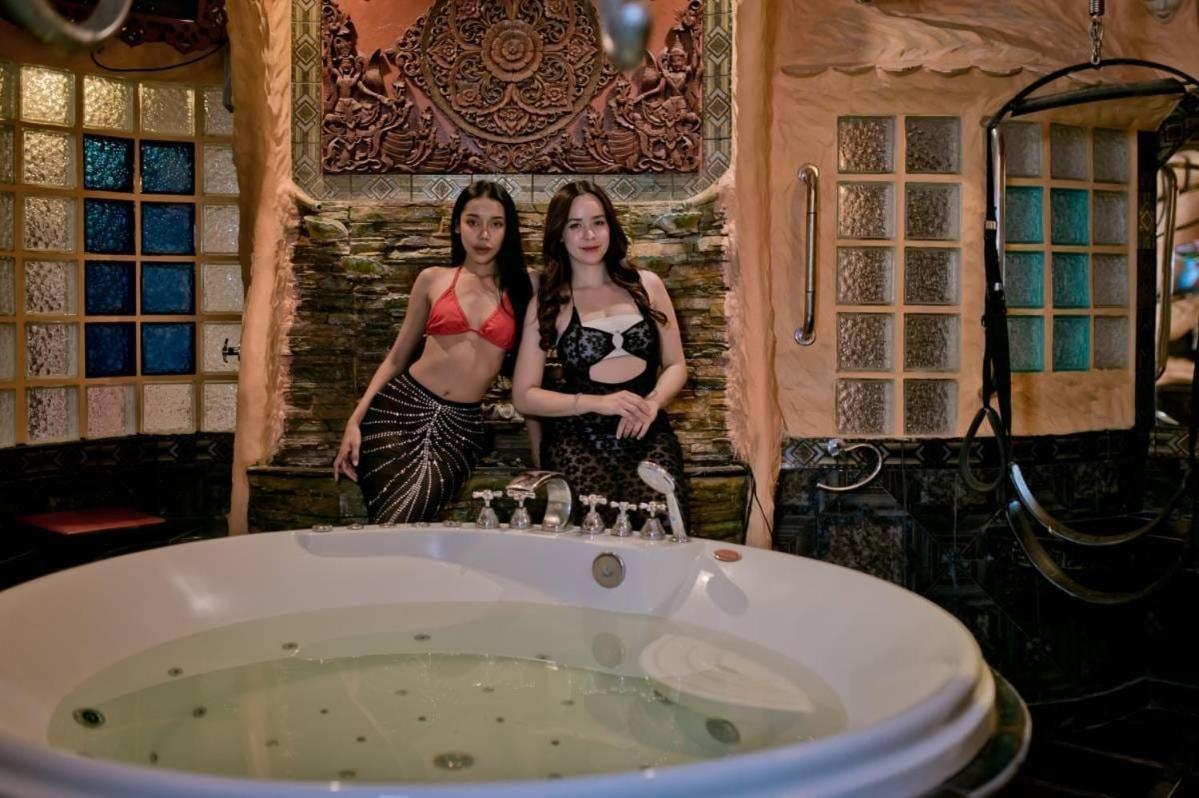 Penthouse Pattaya Hotel Ngoại thất bức ảnh